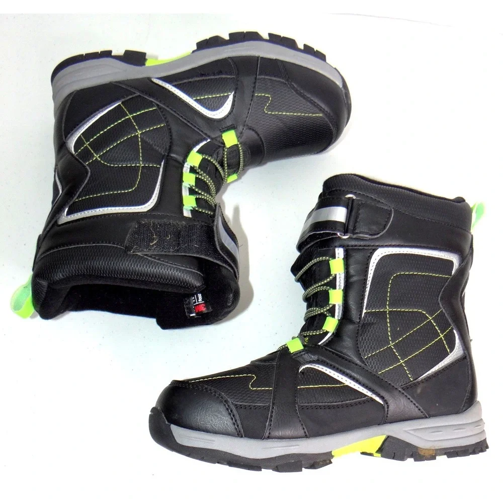 Totes Shaun Youth Black Neon Green 200g Thinsulate Water Resistant Snow Boots 5